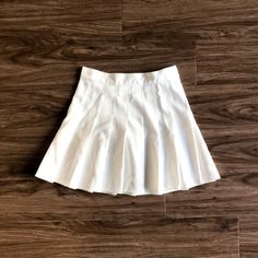 White Pleated Schoolgirl Tennis Skirt Never Worn Labeled Size Medium, But Please Check Measurements. Measurements : Waist: 13” Length: 16” White Pleated Mini Skirt, Halloween 2024, Pleated Mini Skirt, Tennis Skirt, Mini Skirt, Tennis, Womens Skirt, Color White, Mini Skirts