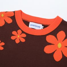 - Gebreide top
- Garen van 100% katoen
- Ongevoerd
- Regular fit

- Lange mouw
- Machinewasbaar Casual Knitwear, 1960s Mod, Flower Shorts, Perfect Model, Brown Tshirt, Retro Mode, Sweater Fits, Large Sweaters, Mod Fashion