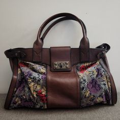 Fossil Vintage Reissue Large Leather/Tapestry Weekender Purse Bag. Details 18.5"W X 12” H X 4”D 7.5" Double Handle Drop Leather Tapestry, Bag Details, Fossil Bags, Tote Purse, Purse Bag, Green Brown, Green And Brown, Fossil, Bag Lady