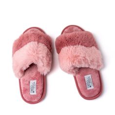 Experience unparalleled comfort and enjoyment with our latest addition to the Hello Mello collection - ultra-plush lounge slippers set to become an instant favorite. Crafted for ultimate coziness, their extraordinary softness offers the sensation of strolling through fluffy cotton candy clouds, complemented by an open-toe design to ensure your feet stay cool and have plenty of space to move freely. Icon Jewelry, Candy Clouds, Cotton Candy Clouds, Toes Designs, Walking On Clouds, Slipper Sandals, Mud Pie, Toe Designs, Comforters Cozy