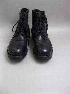 Vintage British Army boots,minor scratches,no defects.Please look additional photos. size UK 8L 100% leather /Shipping/ Worldwide shipping Airmail with tracking number | USA 2-3 weeks | Europe 2-3 weeks | Canada 3-5 weeks | United Kingdom 3-4 weeks | Australia 3-6 weeks | Asia Pacific 3-5 weeks|(sometimes there may be delays at customs) High-top Leather Moto Boots With Steel Toe, Leather High-top Moto Boots With Steel Toe, Rugged Formal Boots With Reinforced Toe, Winter Leather Work Boots With Rubber Heel, Rugged Steel Toe Cap Toe Boots, Vintage Goodyear Welted Ankle Boots, Vintage Leather Boots With Steel Toe, Leather Ankle Combat Boots With Steel Toe, Classic Leather Chukka Boots With Steel Toe