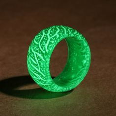 Rings-Fashion Colorful Luminous Resin Ring Women Men Fluorescent Glowing Rings Jewelry Glow In The Dark Finger Ring Band HalloweenModel Number:4000103770226 Glowing Ring, Glow Ring, Plant Rings, Dark Rings, Ring Fashion, Resin Ring, Green Rose, Color Ring, Red Light