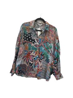 Brand: DESIGUAL Style: TOP Long Sleeve DESIGNER Color: MULTI Size: L SKU: 311-31123-17272 CONDITION: LIKE NEW Like New, Long Sleeve, Clothes, Color, Design