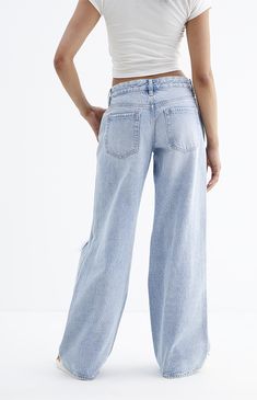 PacSun denim is back with a classic this season — the Casey Light Indigo Ripped Low Rise Baggy Jeans! These super cute Y2K-inspired jeans sit low on the waist and feature an ultra-slouchy relaxed leg, a light blue wash, and ripped details at the knees for some added edge. They're made with sustainably sourced cotton for an eco-friendly update.


	Model is wearing a size 26
	Model measurements: 5’7.5” height, 30.5” bust, 23.5” waist, 36” hips


Learn more about PacSun eco items Baggy Low Waisted Jeans, Low Rise Baggy Jeans, Jeans Pacsun, Low Waisted Jeans, Outfit Inspo Casual, Boho Aesthetic, 2024 Christmas, Comfy Pants, Causual Outfits