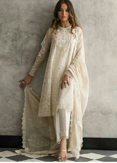 Wow... amazing Nida Azwer, Look Hippie Chic, Nikkah Dress, Pakistani Dresses Casual, Estilo Hippie, Salwar Kamiz, Party Kleidung