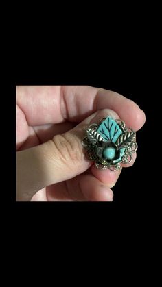 Vintage Screw On Turquoise Style Earrings Flower And Leaves  | eBay Flower And Leaves, Earrings Flower, Style Earrings, Vintage Watches, Antique Jewelry, Style Vintage, Vintage Antiques, Screw, Jewelry Watches