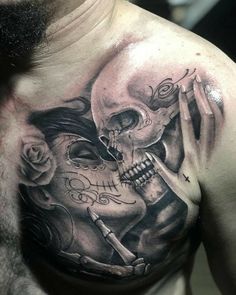 Skull Couple Tattoo, Art Chicano, Kiss Tattoos, Chicano Tattoos Sleeve, Catrina Tattoo, Skull Girl Tattoo, Skull Sleeve Tattoos, Evil Tattoos, Kunst Tattoos