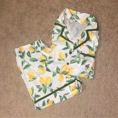 Nwot, Lemon Matching Set Pajamas, Size Small. Yellow Floral Print Summer Sleepwear, Yellow Floral Print Sleepwear For Summer, Spring Yellow Sleepwear For Sleepover, Spring Yellow Sleepwear For Nightwear, Yellow Cotton Summer Sleepwear, Yellow Sleepwear For Summer Pajama Party, Yellow Sleepwear For Pajama Party In Summer, Yellow Cotton Sleepwear For Summer, Yellow Cotton Sleepwear For Spring