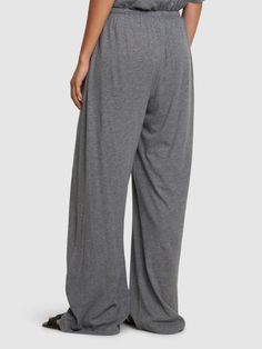 Elastic waistband with drawstring. Two side pockets. Model is wearing a sizeS Wide-leg Drawstring Harem Pants For Loungewear, Relaxed Fit Bottoms With Gathered Waist For Loungewear, Wide-leg Harem Pants With Side Pockets For Loungewear, Wide Leg Harem Pants With Side Pockets For Loungewear, Wide-leg Drawstring Pants For Lounging, Full-length Harem Pants With Elastic Waistband For Loungewear, Full Length Lounge Pants With Drawstring, Lounging Drawstring Wide-leg Pants, Full-length Drawstring Lounging Pants