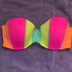 Never Worn, Strapless Bikini Top Multicolor Strapless Swimwear For Swimming, Multicolor Strapless Summer Swimwear, Pink Lined Swimwear For Beach, Fun Pink Sleeveless Swimwear, Pink Sleeveless Fun Swimwear, Pink Strapless Swimwear For Poolside, Multicolor Lined Swimwear For Beach Season, Multicolor Color Block Swimwear For Party, Party Color Block Multicolor Swimwear