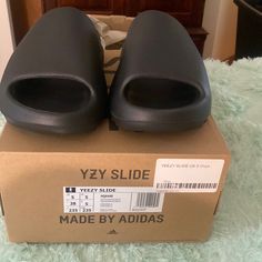 Never Worn Yeezy Slide Unisex Size Casual Adidas Logo Slides For Streetwear, Comfortable Black Slides For Streetwear, Yeezy Slides, Slides Women, Women's Shoes Sandals, Women Shoes, Women Shopping, Black, Color