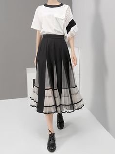 Sku CY-!44002 Material Polyester , <50%Cotton Style Empire Feature Pleated , See-through , Split-joint Occasion Going out , Stylish Selection Seasons Spring , Autumn , Winter Type Skirts Color BLACK Size FREE SIZE Please consult the size chart we provide for this item's measurements to help you decide which size to buy.Please note: There may be 1-3cm differ due to manual measurement.CMINCH Waist Hips Length FREE SIZE 68 102 77 Black Lace Skirt, Boho Style Dresses, Urban Looks, Cozy Fashion, Ao Dai, Cotton Style, Boho Dress, Pleated Skirt, Free Size