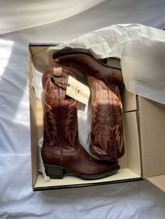 Tecovas Aesthetic, Real Cowgirl Boots, Pretty Cowgirl Boots, Cowgirl Boot Aesthetic, Cool Cowboy Boots, Cowboy Boots Aesthetic, Cute Cowboy Boots, Cow Boy Boots, Cowboy Clothes