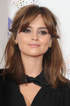 Jenna Coleman Hair, Brunette Fringe, Growing Out Bangs, Hair Bangs, Grow Out, Brunette Hair, Hair Dos