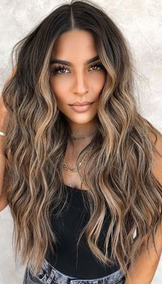 Money Piece Balayage Brunette Long Hair, Spring Hair Color Balayage, Hair Color Ideas With Dimension, Styles For Petite Curvy, Reverse Balayage Black Hair, Blonde Balayage Long Hair Brunettes, Carmel Balayage With Money Pieces, Hair Color Ideas For Dark Hair Balayage, Honey Blonde Balayage On Black Hair