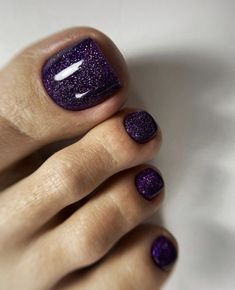 Dark Purple Pedicure, Purple Toes Toenails, Dark Purple Toe Nails, Dark Pedicure Colors, Pedicure Ideas Purple, Purple Pedicure Ideas, Fall Toe Nails