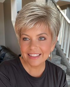 Donna Van Lier-Grieve | Are you looking for a budget friendly pixie? This one is worth your consideration. Meet Elite by Jon Renau…she’s a stylish short cut pixie… | Instagram Women’s Short Haircuts Pixie, Viral Haircut, Short Face, Short Spiky Hairstyles, Short Silver Hair, Haircuts Ideas