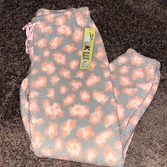 Brand New!! Fuzzy Pajama Pants, Pants Color, Laundry Room, Women's Intimates, Pajama Pants, Pajamas, Cute Outfits, Brand New, Pants