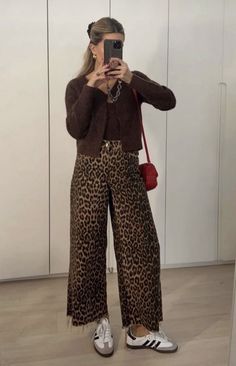 Bold Aesthetic Outfit, Spanish Fashion Women Street Style, Leopard And Red Outfit, Barcelona Fall Outfits, Colourful Spring Outfits, Bold Outfits Aesthetic, Barcelona Outfits Spring, Eclectic Aesthetic Fashion, Spanish Outfits Street Style