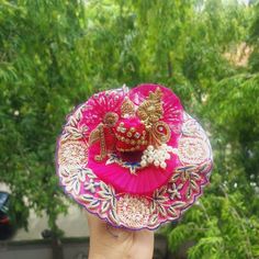 Handwork poshak for laddu gopal. It includes one poshak. one patka and mukut. size 3.. Festive Tikka With Gota Work As Gift, Festive Tikka With Gota Work, Pink Traditional Wear With Tilla For Puja, Festival Tikka With Gota Work As Gift, Multicolor Tikka For Puja And Festive Occasions, Gota Work Tikka For Festivals And Gifts, Traditional Pink Tikka As A Gift, Multicolor Cutdana Tikka For Puja, Traditional Wear With Handwork For Navratri Puja