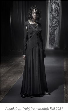 Yoji Yamamoto, Womenswear Fashion, Live Fashion, Dark Fashion, Yohji Yamamoto, French Fashion, Paris Fashion