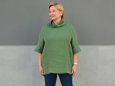 "Get cozy and stylish in this versatile plus size tunic pullover sweater! Made from soft and breathable cotton gauze, this cotton kimono top is the perfect addition to your wardrobe. Embrace a minimalist look with this double gauze jumper (4 layers), ideal for layering or wearing on its own. The plus size jumper features a loose fit and flowy silhouette, while the muslin top offers a unique texture and design. Stay comfortable and chic in the raglan sweater, with its flattering fit and quality construction. Add a pop of color with the green sweater or opt for a classic look with the turtleneck sweater. For a relaxed vibe, try the oversized sweater that is perfect for lounging or running errands. Elevate your style with this versatile cotton sweater that pairs well with any outfit. Upgrade Lagenlook Tunic For Layering With Relaxed Fit, Green Relaxed Fit Blouse For Layering, Casual Tunic With Relaxed Fit And Batwing Sleeves, Oversized Solid Color Casual Tunic, Oversized Solid Casual Tunic, Relaxed Fit Lagenlook Blouse For Layering, Lagenlook Layering Blouse With Relaxed Fit, Lagenlook Blouse For Layering With Relaxed Fit, Green Oversized Top For Layering