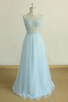 En linje rundt hals babyblå blonder lang kveldskjole med sommerfugl baby blå blonder formelle promkjoler Lace Long Prom Dress, Tulle Evening Dress, Marine Uniform, Corset Dress Prom, Blue Evening Dresses, Butterfly Baby, فستان سهرة, Vestidos Prom, Lace Corset