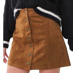 Forever 21 Faux Suede Mini Skirt. A-Line. Snap Front Closures. Mini Length. New With Tags Measured Laying Flat: Waist: 13” Length: 15” Color: Camel Size: Small Sb2 Trendy High Waist Mini Skirt For Fall, Trendy Mini Skort For Fall, Trendy Lined Mini Skirt For Fall, Trendy Mini Skirt For Fall, Trendy Lined Skort For Fall, Trendy Fall Skort With Lined Skirt, Trendy Lined Skirt For Fall, Fall Mini Skort With Button Closure, Forever 21 Workwear Skirt