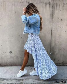 Olivia Mark - Whimsical Floral Semi-Skirt Ruffle Long Skirt, Asymmetrical Maxi Skirt, Country Concert Outfits, Fashion Draping, Y2k Girls, Stile Boho Chic, Look Boho Chic, Long Skirt Summer, Printed Long Skirt