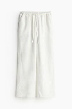 Relaxed-fit pants in an airy  woven linen blend. Low waist  drawstring and covered elastic at waistband  and side pockets. Straight legs. Lenin Pants, Old Money Elegant, Classy Old Money, Striped Linen Pants, Elegant Clothing, Business Pants, Old Money Style, Polo Shirt Women, Pants Womens