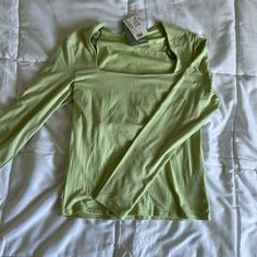 H&M Long Sleeve Top, Never Worn H&m Long Sleeve Solid Color Top, Casual Spring Tops By H&m, H&m Tops For Day Out In Fall, H&m Tops For Fall Day Out, H&m Long Sleeve Tops For Day Out, H&m Green Tops For Spring, Green Cotton H&m Tops, H&m Tops For Spring Day Out, Fitted H&m Tops For Fall