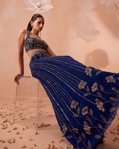 FOR THE FESTIVE SEASON 💙 — This sharara set by Parul Gandhi fuses traditional craftsmanship with modern style, making it a must-have for your Diwali party. Available to shop at #Indiaspopup (link in bio). Contemporary Lehenga, Coconut Barfi, Fashion Course, Barfi Recipe, Cutdana Work, Sharara Designs, Lehenga Bridal, Sharara Pants, Desi Outfits