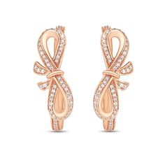 The luxurious look and iconic detail make this pair of earrings fit for a princess. A creation from the Enchanted Disney Fine Jewelry collection, here are 14k Rose Gold earrings sculpted like a tied bow and decorated with 1/2 carat total weight of diamonds. It's reminiscent of Snow White and her dainty look and gentle beauty. Wear this ring to exude elegant femininity and look and feel like a princess any day. 14k Rose Gold Jewelry, White Engagement Ring, Enchanted Disney, Enchanted Disney Fine Jewelry, Disney Fine Jewelry, Disney Snow White, Diamond Bows, Bridal Jewelry Collection, Dainty Bracelet