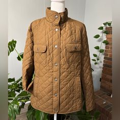 Size Measurements Posted. Lightweight Brown Quilted Jacket With 4 Pockets And Snap Button Closure Excellent Condition Never Worn & Smoke Free Home Quilted Jacket, Snap Button, Jackets & Coats, Jackets For Women, Women Shopping, Color