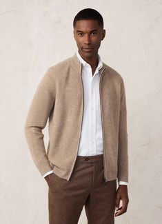 - Cardigan in English rib knit fabric.  - Made of 100% cashmere.  - Zip front closure with double bridge. - Ribbed detail on neck, cuffs and hem.  - FAÇONNABLE logo label on side seam.  - Logo engraved on zip pull. Luxury Men's Cardigan With Ribbed Collar, Luxury Ribbed Collar Cardigan For Workwear, Zip Up Sweater Outfit, Knit Cardigan Outfit, Mens Smart Casual Outfits, Waxed Cotton Jacket, Mens Fashion Blazer, Mens Casual Outfits Summer, Smart Casual Men