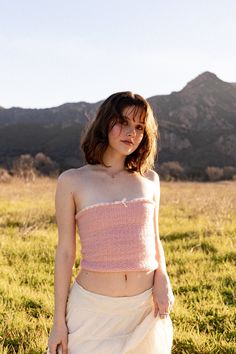 Handmade knit pink tube top with white lining on the top with a cute knit bow🎀 Stretch Knit Pink Crop Top, Pink Stretch Knit Crop Top, Feminine Pink Strapless Top, Pink Cotton Bandeau Tube Top, Feminine Pink Bandeau Tube Top, Pink Bandeau Tube Top Feminine Style, Fitted Cotton Tube Top In Pink, Fitted Pink Cotton Tube Top, Spring Knit Stretch Tube Top