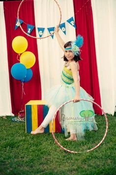 Circus Costume Kids, Trapeze Artist Costume, Circus Fancy Dress, Circus Trapeze, Halloween Photo Booth, Trapeze Artist