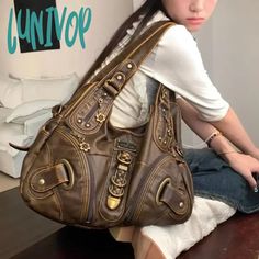 46612615594235 Y2k Handbag, Y2k Shoulder Bag, Retro Luxury, Big Handbags, Armpit Bag, Designer Totes, Pretty Bags, Mein Style, Casual Tote