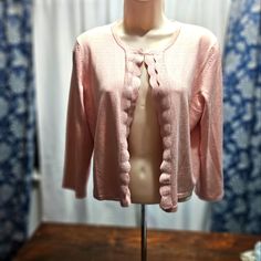 Cable And Gauge Light Pink Cardigan. Size Medium Fitted Feminine Cardigan For Fall, Feminine Fitted Fall Cardigan, Fitted Feminine Fall Cardigan, Feminine Fitted Cardigan For Layering, Feminine Sweater For Fall Daywear, Feminine Fitted Cardigan For Daywear, Feminine Sweater For Daywear In Fall, Feminine Winter Cardigan For Daywear, Elegant Spring Sweater For Daywear