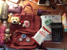 Red Fjallraven Kanken, Fjallraven Kanken Whats In My Bag, Red Kanken Aesthetic, Ox Red Kanken, Red Backpack Aesthetic, Kanken Bag, Mochila Fjallraven Kanken, Short Rosa, What's In My Purse