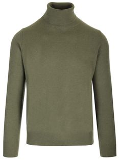 Slim fit turtleneck in olive green cashmere knit from Al duca d'Aosta. Turtleneck For Men, Olive Green Turtleneck, Green Turtleneck, Green Turtle, Fitted Turtleneck, Sweater Outfits, Olive Green, Knitwear, Cashmere