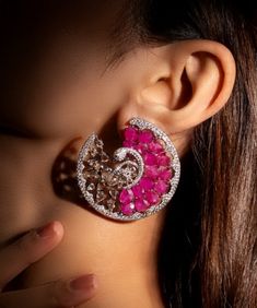 Polki Rings, Birds Jewelry, Dubai Market, Napkin Rose, Temple Jewellery Earrings, Jewel Earrings, Color Stones Jewelry, Diamond Tops, Bridal Necklace Designs