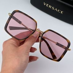 Versace Ve2261 100284 Brand New Sunglasses Havana Light Violet Square Unisex Same/Next Day Shipping! Brand New And 100% Authentic! Made In Italy. Brand: Versace Collection 2023 Model: Ve2261 Color Code: 100284 Gender: Unisex Frame Color: Havana Lens Color: Light Violet Lens Material: Polycarbonate Frame Shape: Square Frame Style: Full Rim Frame Material: Metal Size: 56x18x140 100% Uv Protection. Full Retail Versace Set Includes: 1. Glasses 2. Case 3. Cleaning Cloth With Brand Logo 4. Versace Boo Designer Purple Sunglasses With Gradient Lenses, Designer Purple Sunglasses With Tinted Lenses, Luxury Purple Sunglasses With Gradient Lenses, Designer Purple Tinted Sunglasses, Luxury Purple Sunglasses With Mirrored Lenses, Luxury Purple Sunglasses For Summer, Luxury Purple Tinted Sunglasses, Light Violet, Versace Brand