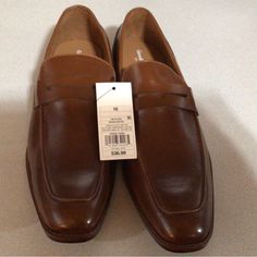 New-Men’s Goodfellow & Co. Brown Sanford Loafers Size 10. New With Tags. Spring Business Casual Wingtip Slip-ons, Spring Workwear Slip-ons With Moc Toe, Spring Slip-on Dress Shoes, Fitted Slip-on Dress Shoes For Spring, Formal Wingtip Slip-ons For Spring, Classic Moc Toe Slip-ons For Spring, Classic Spring Moc Toe Slip-ons, Classic Spring Wingtip Moccasins, Classic Wingtip Spring Moccasins