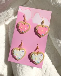 These sprinkle cookies are the cutest kawaii earrings! Great for adding a yummy touch to outfits and super lightweight! They come in chocolate, vanilla, and strawberry.  Please note these are 1 layer of resin so they are thin and very light! Hook color may come in either gold or silver. Fairy Kei Accessories, Clown Crafts, Pastel Kidcore, Cookie Earrings, Diy Tie Dye Techniques, Strawberry Frosting, Kawaii Earrings, Sprinkle Cookies, Infinity Jewelry