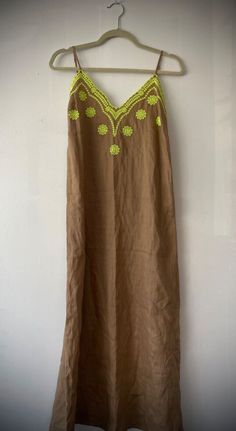 Zara Women 100%Linen Maxi Sundress Mustard Neon Green Eyelets Embroidery S new Casual Embroidered Dresses For Beach Season, Beige Embroidered Hem Dress For Summer, Casual Floral Embroidery Dresses For Beach Season, Casual Floral Embroidered Dresses For Beach Season, Summer Dresses With Embroidered Hem, Beige V-neck Embroidered Dress For Summer, Beige Embroidered Dress With Hem Detail For Summer, Casual Beige Embroidered Dress For Spring, Beige Embroidered Summer Dress