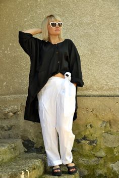 White 100% linen pants/Harem pants/Woman white от Gabygaclothes Relaxed Fit Wide Leg Pants With Button Cuffs, Summer Straight Pants With Button Cuffs, Spring Oversized Pants With Pockets, Oversized White Straight Leg Bottoms, High-waisted Pants With Button Cuffs For Summer, Wide Leg Trousers With Pockets, Oversized Ankle-length Pants With Pockets, Relaxed Fit Bottoms With Button Cuffs For Daywear, Oversized Trousers With Pockets