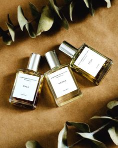 Toko Parfum, Perfume Packaging, Perfume Design, Skin Products, Aesthetic Beauty, Room Spray, Pinterest Board