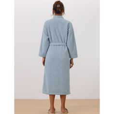 This robe is the perfect combination of comfort and functionality. This robe typically includes a long robe and a tie waist. The fluffy fabric is warm thick and super water-absorbent, offering a good experience while showering, spa, sauna or pool, and soft on the skin, keeping warm and comfortable all night in fall and winter. The robe made from fluffy flannel adds a feminine and lovely touch, making it perfect for women who want to feel comfortable but also look pretty. The plush Flannel robe i Super Soft Long Sleeve Robe For Loungewear, Fluffy Robes For Women, Cozy Super Soft Winter Robe, Blue Long Sleeve Robe For Sleep, Winter Sleep Cotton Robe, Bath Robes Fluffy, Blue Long Sleeve Sleep Robe, Cozy Long-sleeve Super Soft Robe, Terry Cloth Bathrobe