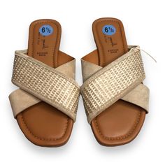 Mila Paoli Women’s Size 6.5 Nwt Made In Italy Leather Raffia Cross Strap Flats Sandals Slides Casual Sandals Open Toed Sandals Upper Half Is Leather And Raffia (Leather Sock) Sole Is Man-Made Material No Original Box Strap Flats, Flats Sandals, Leather Socks, Beauty Art, Casual Sandals, Cross Straps, Flat Sandals, Women's Shoes Sandals, Shoes Sandals